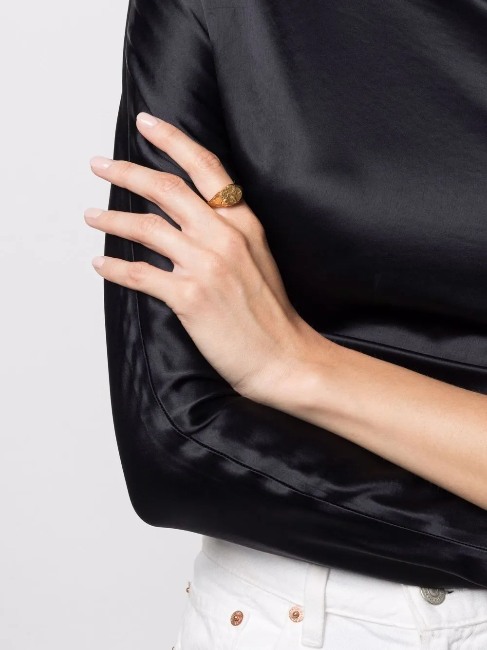 Women Alighieri Leo Signet Ring - Image 2